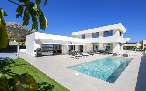 Pouw: Resort, Swimming Pool, Hotel, Resort Town, Seaside Resort, Hacienda, Thermae, Tropics, Villa
