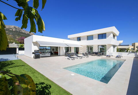 Pouw: Resort, Swimming Pool, Hotel, Resort Town, Seaside Resort, Hacienda, Thermae, Tropics, Villa