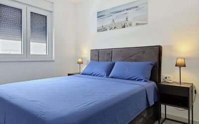 Trogir Okrug Gornji 326