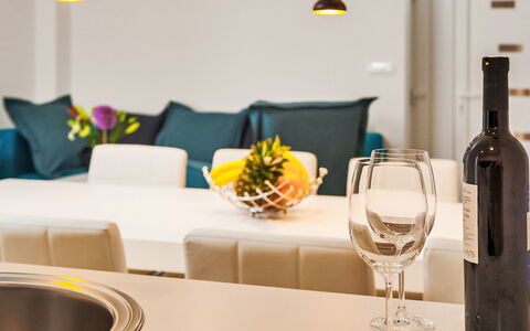 Villa Majestic: Resort, Swimming Pool, Hotel, Resort Town, Seaside Resort, Hacienda, Thermae, Tropics, Villa