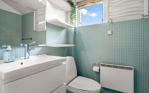 Björk - 10M from the Sea: Wall, Interior Design, Bathroom, Flooring, Plumbing Fixture, Toilet, Toilet Seat, Floor, Sink, Tile