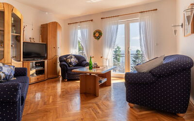 Accommodation:&nbsp;Orbani 325.2