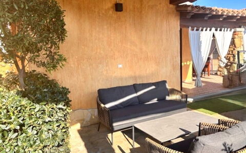 Villetta Rosa: Facade, Roof, Solar Energy, Shade, Solar Power, Shed, Siding
