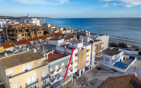 Ninho Do Mar: Facade, Roof, Solar Energy, Shade, Solar Power, Shed, Siding