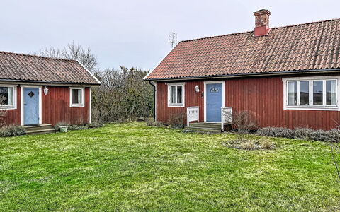 Villa Alvaret: Facade, Roof, Solar Energy, Shade, Solar Power, Shed, Siding