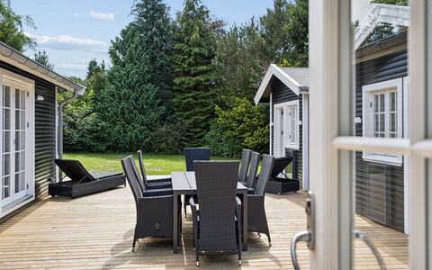 Har - 685M from the Sea: Wood, Porch, Home, Door, Outdoor Furniture, Furniture, Deck, Chair, Cottage, Outdoor Table