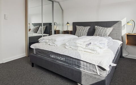 Milan - 20Km from the Sea: Bedroom, Bed, Bedding, Bed Sheet, Linens, Bed Frame, Furniture, Pillow, Mattress, Throw Pillow