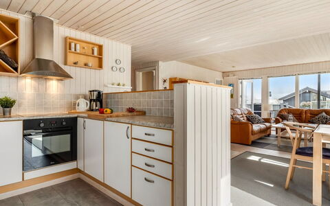 Danail - 250M from the Sea: Flooring, Wood, Floor, Interior Design, Kitchen, Ceiling, Countertop, Furniture, Wood Flooring, Cabinetry