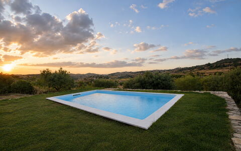 Villa Margi: Blue, Swimming Pool, Farmhouse