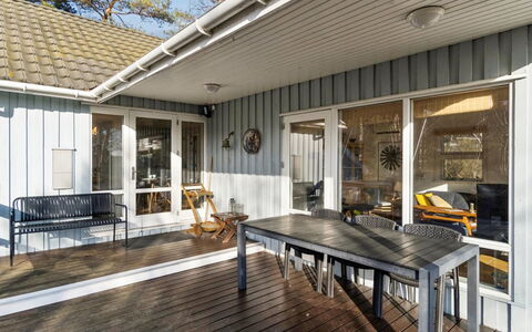 Adde - 150M from the Sea: Wood, Home, Door, Porch, Siding, Composite Material, Deck, Cottage, Hardwood, Shade