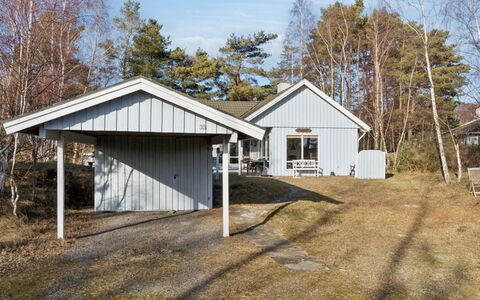 Adde - 150M from the Sea: Tree, Wood, Roof, Home, House, Cottage, Residential Area, Land Lot, Siding