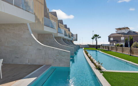 Azure Terras Private Rooftop Spa: Swimming Pool, Shade, Resort, Hotel, Villa, Thermae