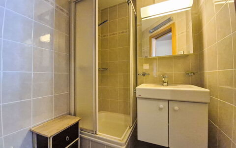 Manila 7: Bathroom Sink, Plumbing Fixture, Flooring, Wall, Sink, Bathroom, Floor, Ceiling, Interior Design, Tap