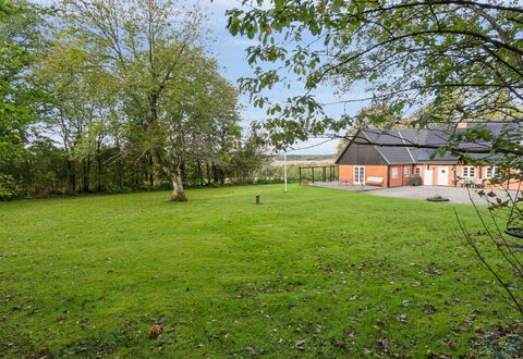 Sigbritt - 3.7Km from the Sea: Grass, Tree, Plain, Grassland, Land Lot, Home, Lawn, Garden, Rural Area