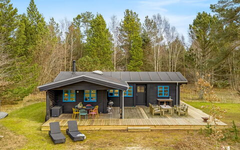 Aksinja - 500M from the Sea: Cottage, Home, Log Cabin, Garden Buildings, Siding, Shed, Hut, Yard, Farmhouse, Woodland