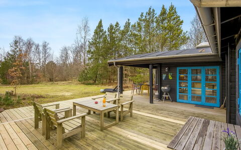 Aksinja - 500M from the Sea: Wood, Home, House, Cottage, Garden Buildings, Siding, Log Cabin, Porch, Hardwood, Shade