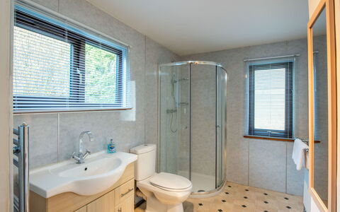 Fishermans Riverside Combi: Bathroom, Plumbing Fixture, Flooring, Interior Design, Floor, Sink, Tap, Plumbing, Bathroom Cabinet, Bathroom Sink