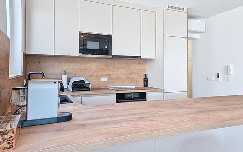 Lidija: Furniture, Countertop, Interior Design, Kitchen, Kitchen Appliance, Cabinetry, Flooring, Wall, Wood, Floor