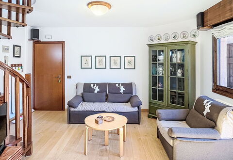 Ginepro: Furniture, Interior Design, Flooring, Floor, Wood, Couch, Room, Ceiling, Living Room, Table
