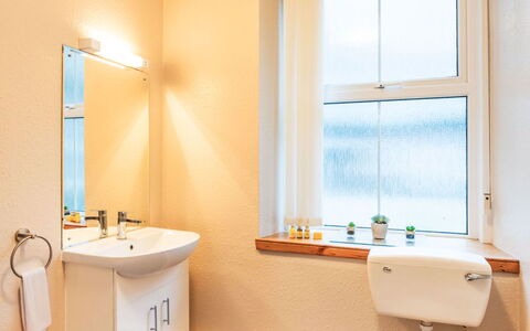 Old Stable & Dairy Combi: Bathroom, Flooring, Wall, Plumbing Fixture, Floor, Interior Design, Toilet Seat, Toilet, Plumbing, Ceiling