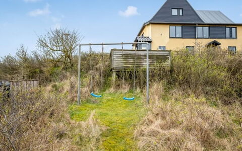 Gunhilda - 300M from the Sea: House, Roof, Home, Cottage, Shed, Garden Buildings, Siding, Yard, Log Cabin, Hut
