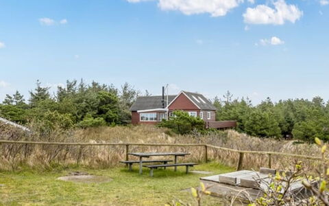 Gunhilda - 300M from the Sea: House, Roof, Home, Cottage, Shed, Garden Buildings, Siding, Yard, Log Cabin, Hut