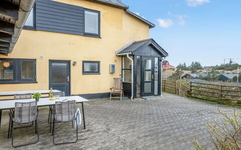 Gunhilda - 300M from the Sea: House, Roof, Home, Cottage, Shed, Garden Buildings, Siding, Yard, Log Cabin, Hut