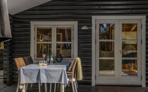 Tjarko - 690M to the Fjord: House, Roof, Home, Cottage, Shed, Garden Buildings, Siding, Yard, Log Cabin, Hut