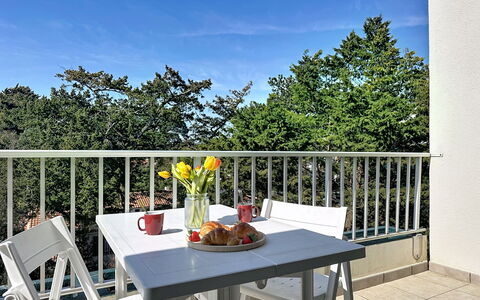Les Criques: Furniture, Outdoor Furniture, Table, Chair, Outdoor Table, Balcony, Porch, Deck, Kitchen & Dining Room Table, Shade
