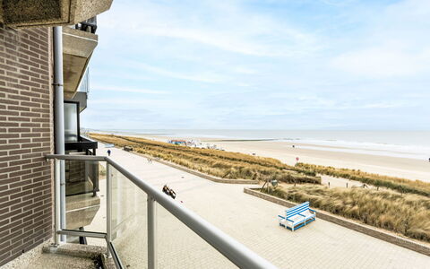 Mitsou with Seaview and Parking: Apartment, Condominium, Balcony, Beach