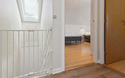 Amlethus - 2.3Km from the Sea: Cottage, Shed, Hut, Farmhouse, Prairie, Shack, Barn, Log Cabin, Garden Buildings