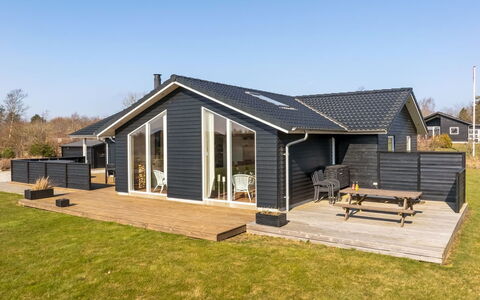 Aava - 600M to the Fjord: Blue, Cottage, House, Home, Farmhouse, Estate, Siding