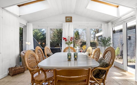 Jamie - from the Sea: Furniture, Interior Design, Wood, Ceiling, Flooring, Table, Chair, Floor, Lighting, Home