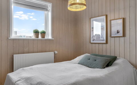 Fridhild - 450M from the Sea: Wood, Flooring, Interior Design, Floor, Ceiling, Bedroom, Bed, Room, Light Fixture, Bedding