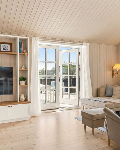 Fridhild - 450M from the Sea