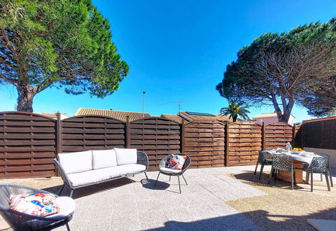 Le Mas des Oliviers: Apartment, Resort, Chair, Shade, Balcony, Kitchen & Dining Room Table, Restaurant, Eco Hotel, Hotel