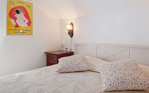 Country Pleasure Cottage: Apartment, Resort, Chair, Shade, Balcony, Kitchen & Dining Room Table, Restaurant, Eco Hotel, Hotel