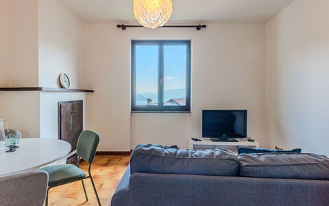 Gravedona 820: Furniture, Interior Design, Wall, Flooring, Wood, Floor, Room, Ceiling, Lighting, Home