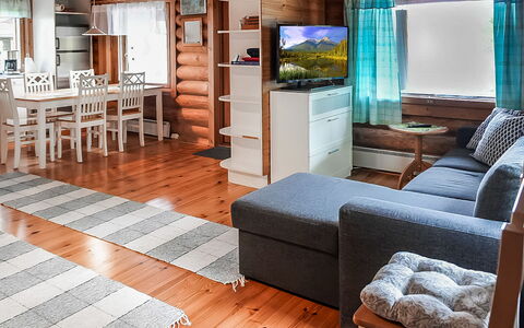 Sinikello: Furniture, Wood, Interior Design, Flooring, Floor, Ceiling, Couch, Room, Living Room, Apartment