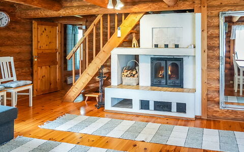 Sinikello: Wood, Interior Design, Furniture, Flooring, Room, Floor, Ceiling, Wood Flooring, Hardwood, Living Room