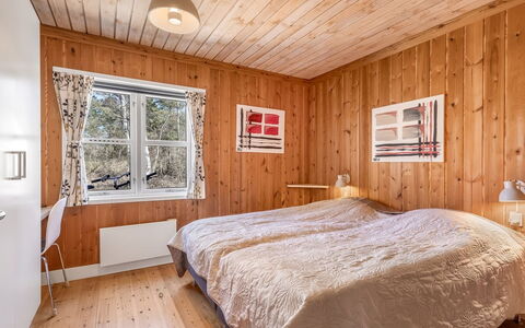 Eivi - 200M from the Sea: Wood, Bedroom, Bed, Interior Design, Floor, Flooring, Ceiling, Wood Flooring, Home, Bed Sheet