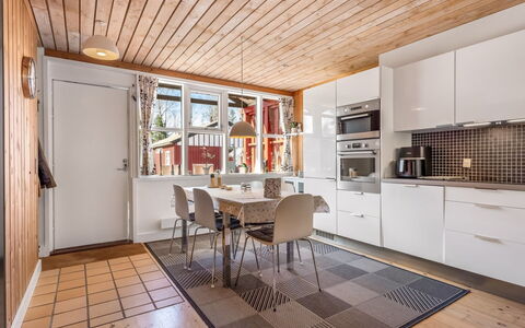 Eivi - 200M from the Sea: Furniture, Wood, Interior Design, Flooring, Floor, Chair, Room, Ceiling, Living Room, Apartment