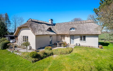 Fausta - 2Km from the Sea: Cottage, Roof, Thatching, Farmhouse, Estate, Landscaping, Yard, Driveway, Backyard