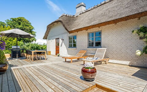 Fausta - 2Km from the Sea: Furniture, Wood, Interior Design, Flooring, Floor, Chair, Room, Ceiling, Living Room, Apartment