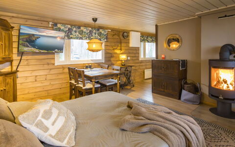 Lystikämän Helmi: Wood, Ceiling, Interior Design, Furniture, Home, Lighting, Flooring, House, Room, Floor