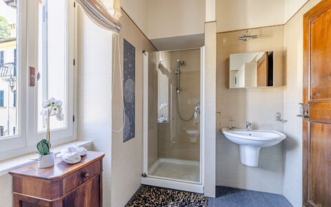 Serafini Holiday Home: Flooring, Floor, Plumbing Fixture, Bathroom, Interior Design, Plumbing, Room, Door, Toilet, Tap