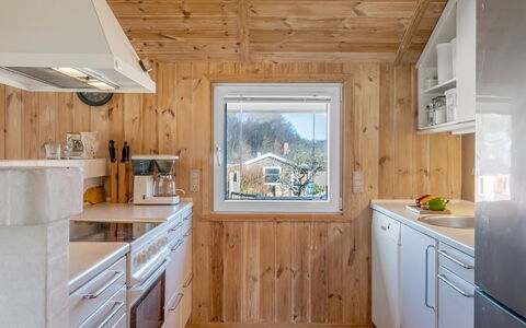 Heika - 6.8Km from the Sea: Kitchen, Countertop, Kitchen Appliance, Wood, Major Appliance, Ceiling, Flooring, Interior Design, Cabinetry, Kitchen Sink