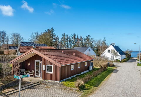 Heika - 6.8Km from the Sea: Building, House, Home, Roof, Cottage, Residential Area, Land Lot, Estate, Village, Farmhouse