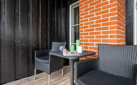 Hava - 250M from the Sea: Wood, Home, Porch, Deck, Hardwood, Roof, Wood Stain, Wood Flooring, Eco Hotel