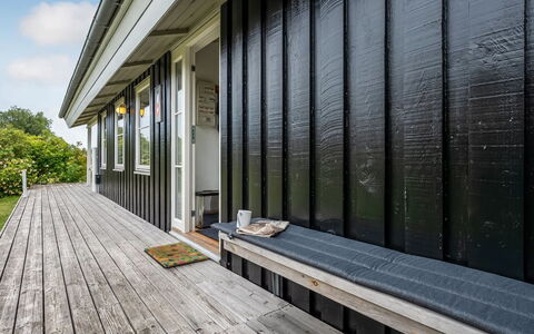 Hava - 250M from the Sea: Wood, Home, Porch, Deck, Hardwood, Roof, Wood Stain, Wood Flooring, Eco Hotel